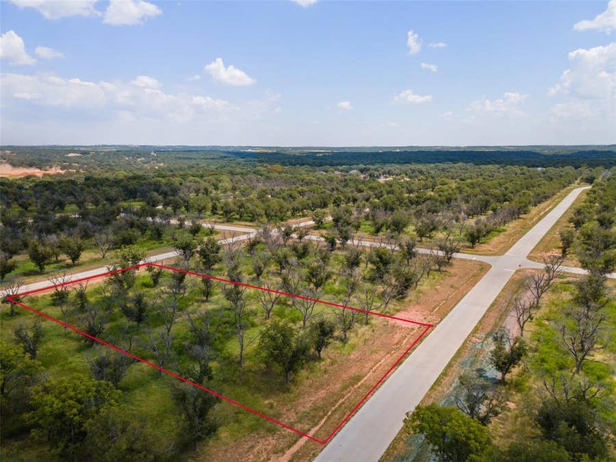 Property photo for 1336 Cirrus Loop, Granbury, TX