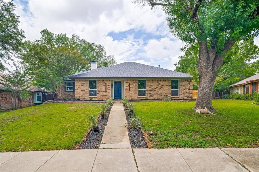 Property photo for 4704 La Paz Drive, Mesquite, TX