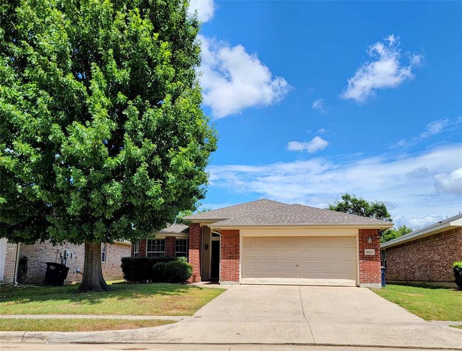 Property photo for 8033 Summer Stream Drive, Fort Worth, TX