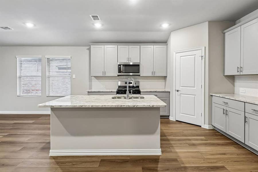 Property photo for 3510 Bastrop Drive, Farmersville, TX
