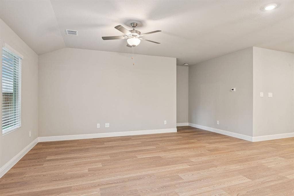 Photo is not of the actual home, but is an inspirational photo of builder’s model home and may depict options, furnishings, and/or decorator features that are not included.