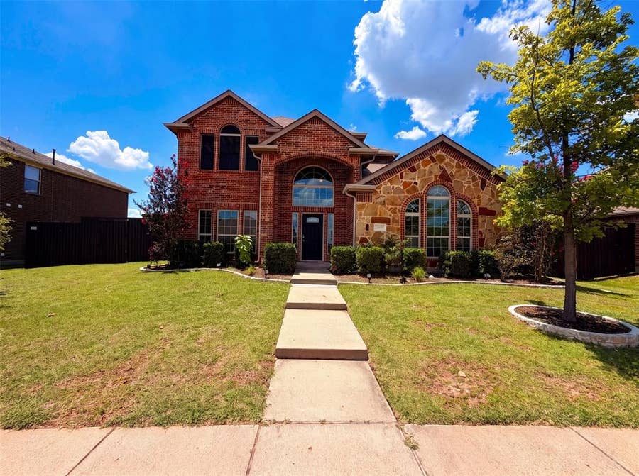 Property photo for 1217 Maverick Lane, Royse City, TX