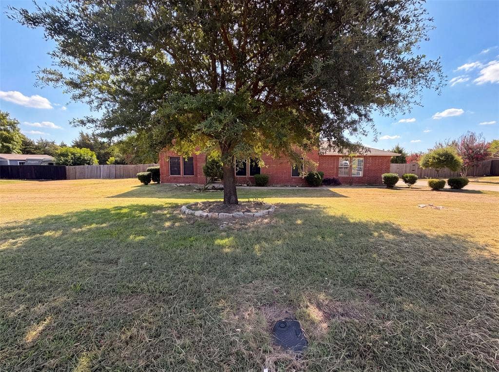 3940 Victory Court, Midlothian, TX 76065 3940 Victory Court, Midlothian, TX 76065