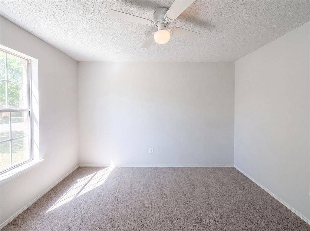 861 Pimernel Lane, Plano, TX 75075 861 Pimernel Lane, Plano, TX 75075