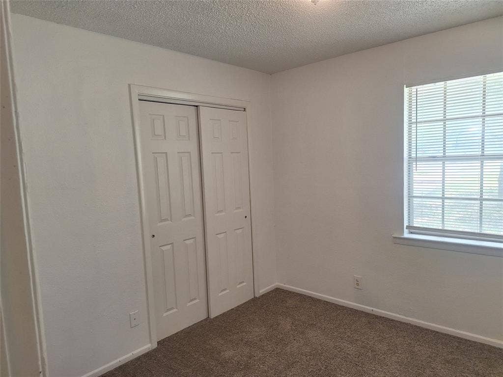 6005 Barry Drive, Watauga, TX 76148 6005 Barry Drive, Watauga, TX 76148