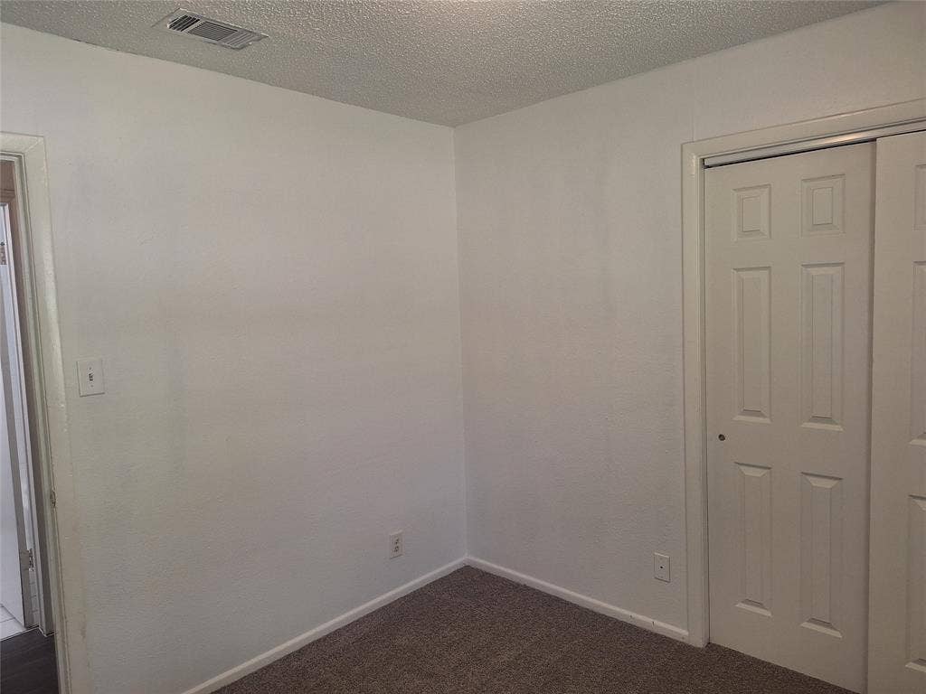 6005 Barry Drive, Watauga, TX 76148 6005 Barry Drive, Watauga, TX 76148