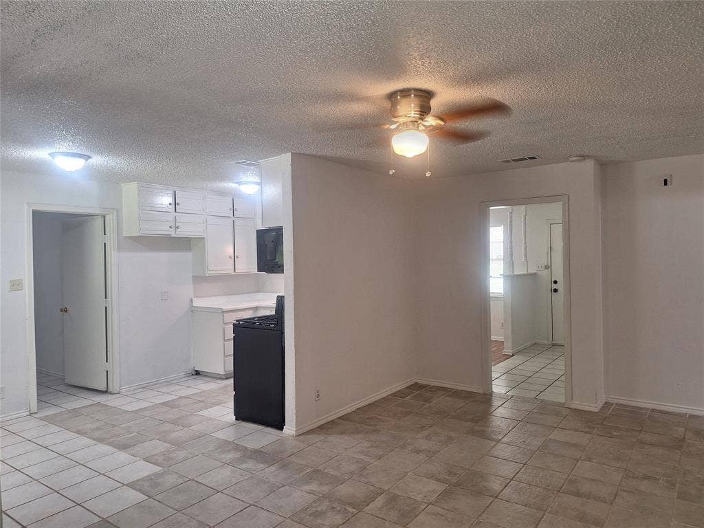 6005 Barry Drive, Watauga, TX 76148 6005 Barry Drive, Watauga, TX 76148
