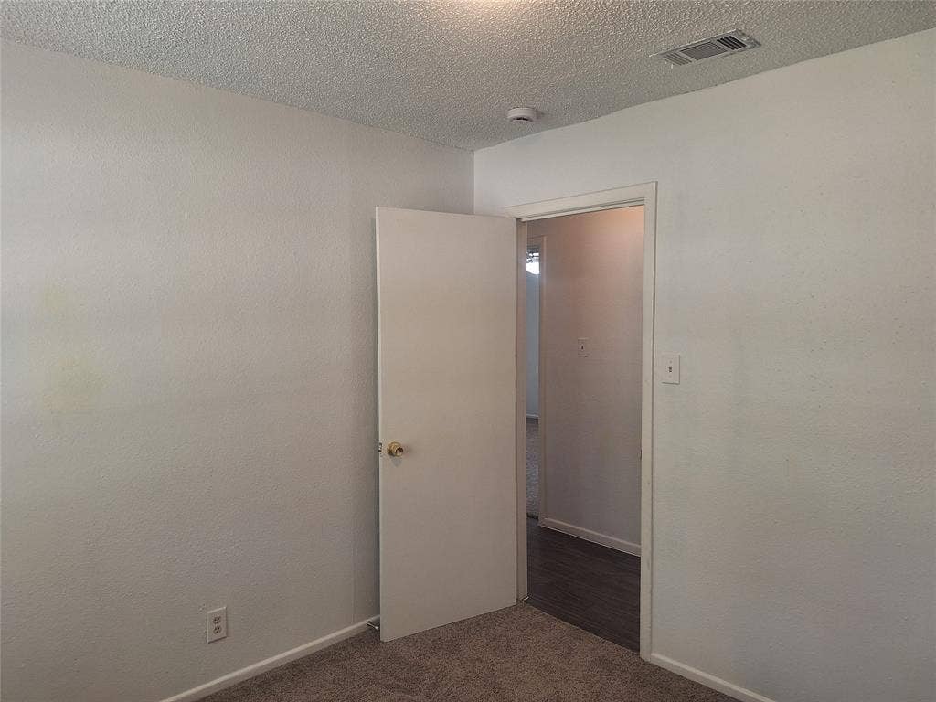 6005 Barry Drive, Watauga, TX 76148 6005 Barry Drive, Watauga, TX 76148