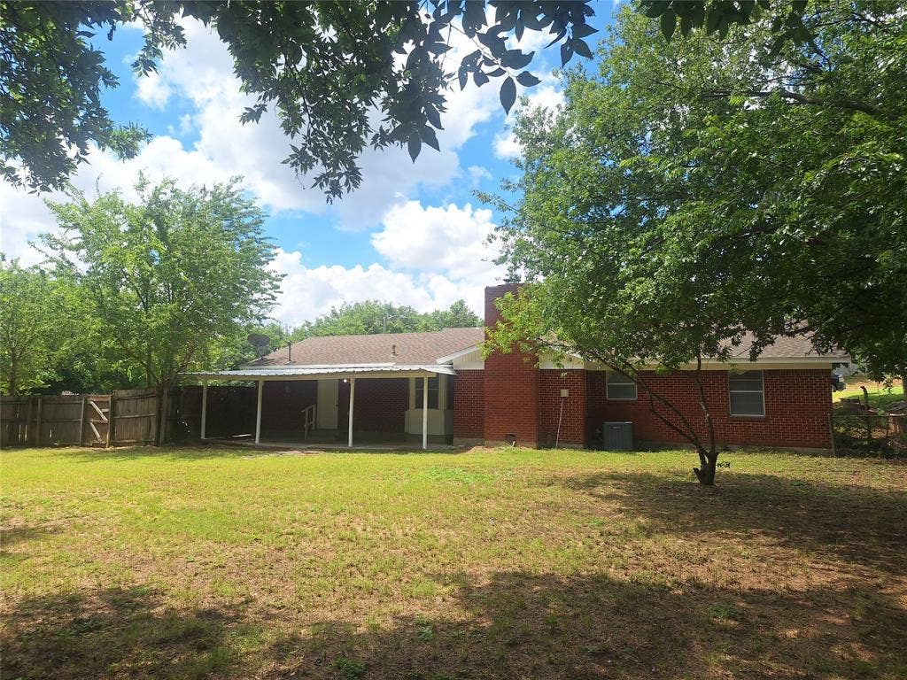 6005 Barry Drive, Watauga, TX 76148 6005 Barry Drive, Watauga, TX 76148