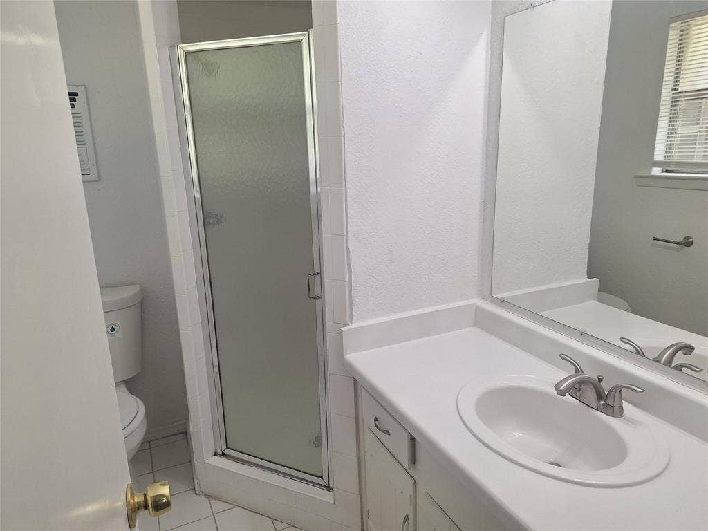 6005 Barry Drive, Watauga, TX 76148 6005 Barry Drive, Watauga, TX 76148