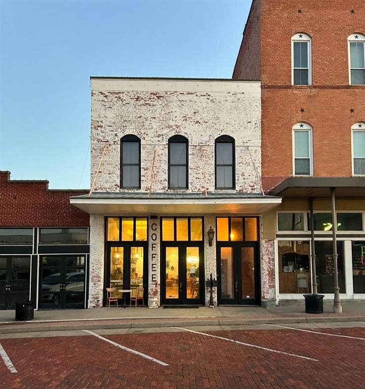 Property photo for 206 Mckinney Street, #204/206, Farmersville, TX