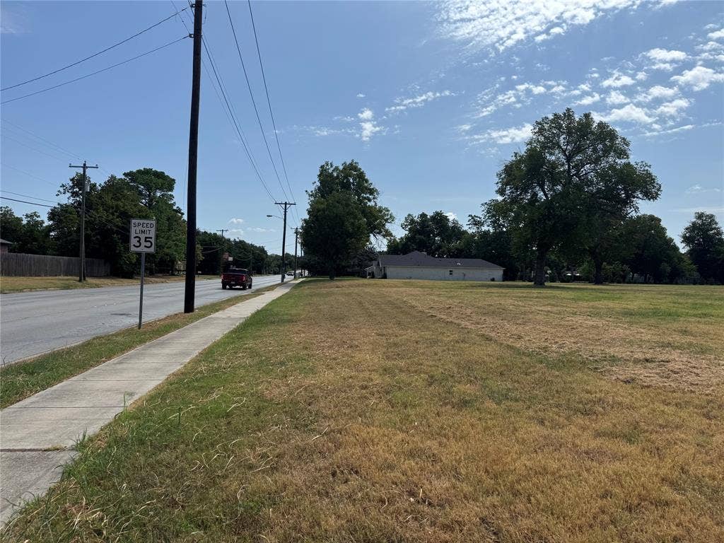 105 Smallwood Drive, Westworth Village, TX 76114 105 Smallwood Drive, Westworth Village, TX 76114