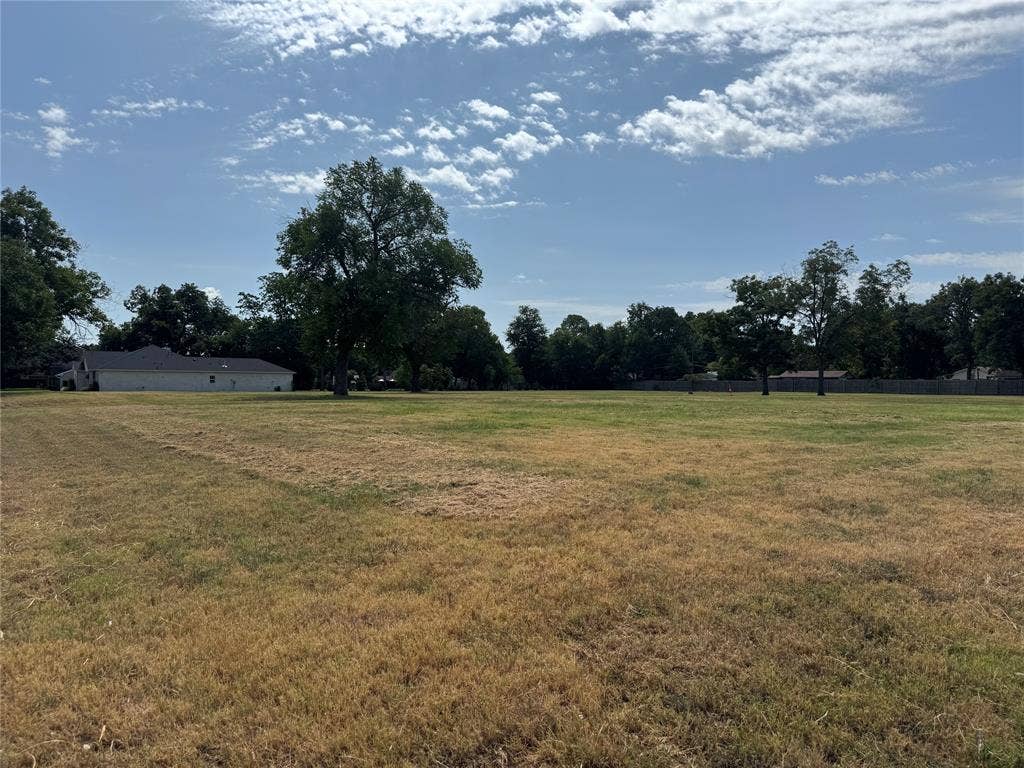 105 Smallwood Drive, Westworth Village, TX 76114 105 Smallwood Drive, Westworth Village, TX 76114