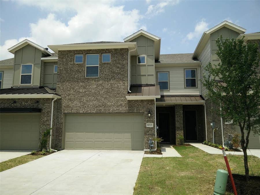 Property photo for 8313 Oxalis Lane, Dallas, TX