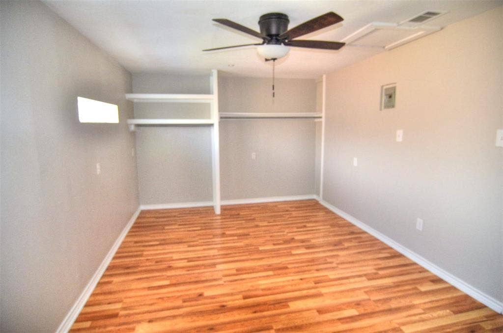 11015 Visalia Drive, Dallas, TX 75228 11015 Visalia Drive, Dallas, TX 75228