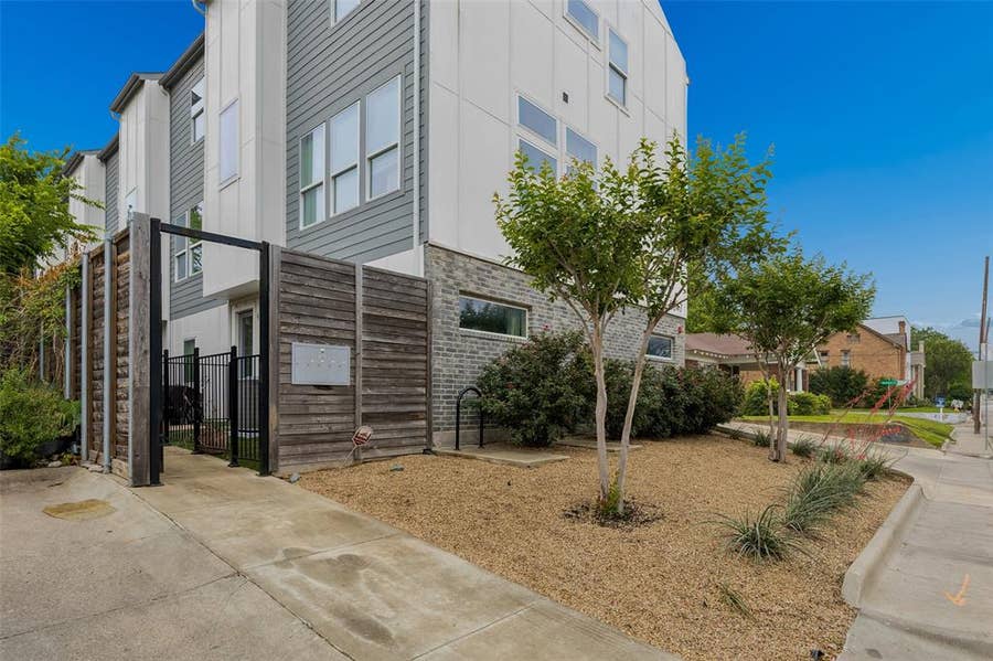 Property photo for 5647 Live Oak Street, #101, Dallas, TX