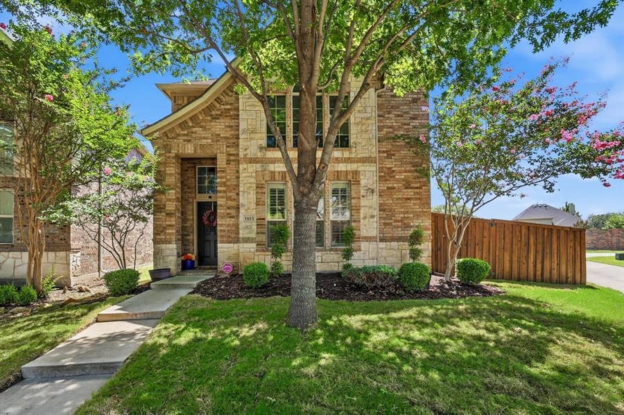 Property photo for 1611 Estacado Drive, Allen, TX