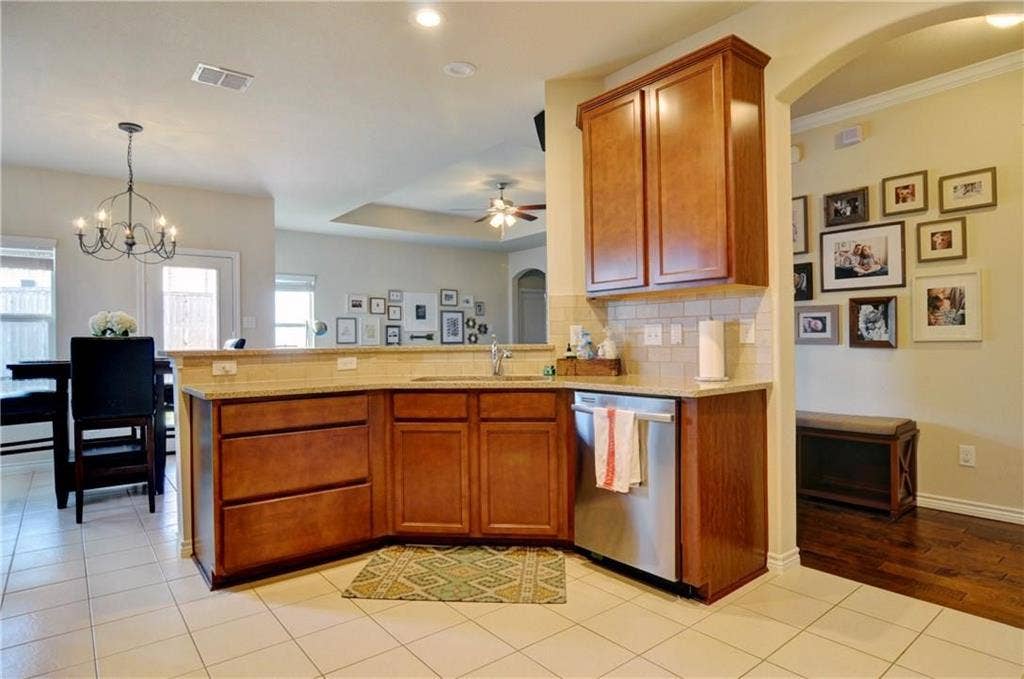 4805 Bryce Avenue, Fort Worth, TX 76107