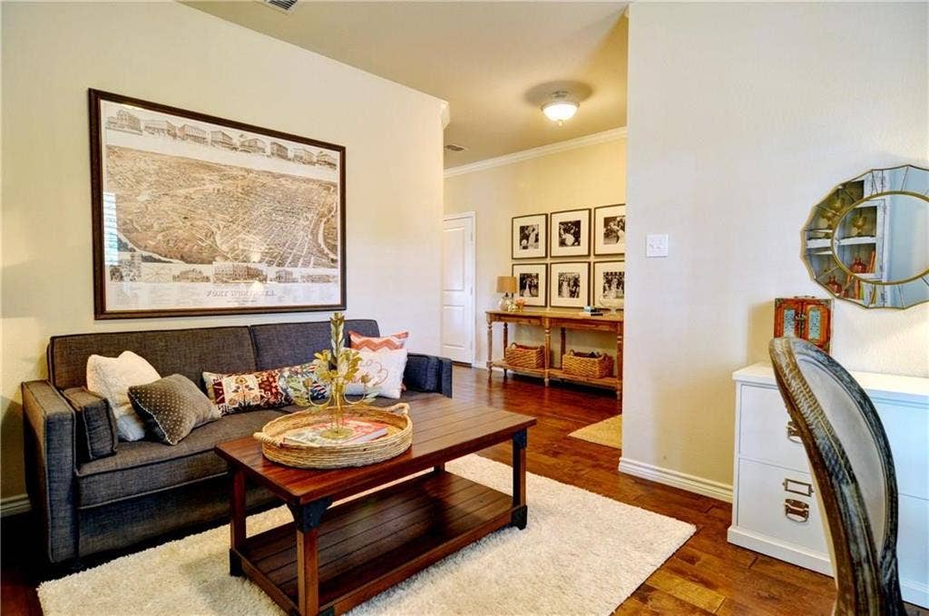 4805 Bryce Avenue, Fort Worth, TX 76107