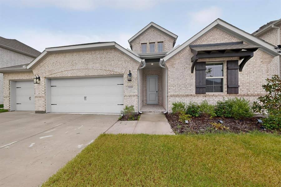 Property photo for 1228 Watercrest Street, Forney, TX