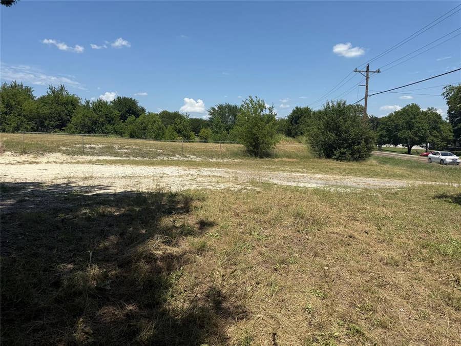 Property photo for 560 W New Hope Road W, New Hope, TX