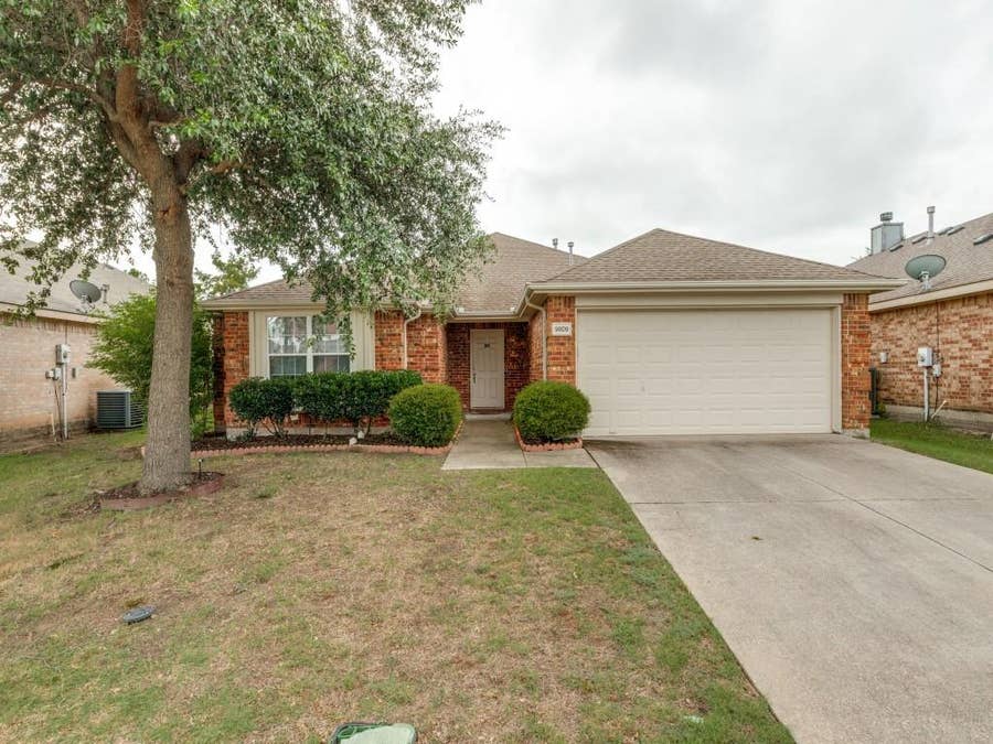 Property photo for 9809 Nixon Drive, McKinney, TX