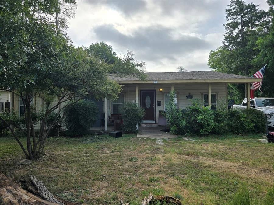 Property photo for 1914 S Polk Street, Dallas, TX