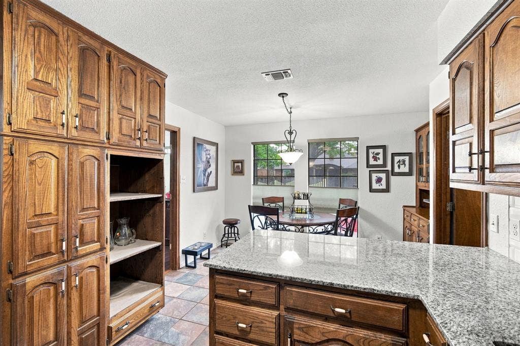 115 Redman Lane, Waxahachie, TX 75165