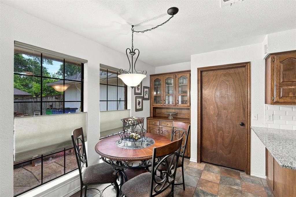 115 Redman Lane, Waxahachie, TX 75165