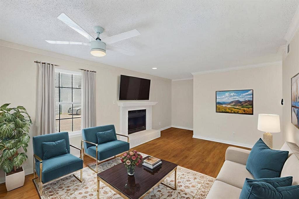5322 Columbia Avenue, Dallas, TX 75214 Digitally staged photo of living room