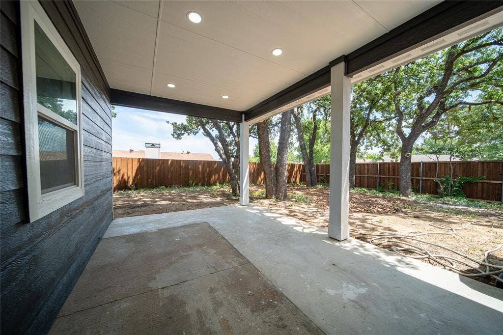 3901 Glengate Drive, Arlington, TX 76016 3901 Glengate Drive, Arlington, TX 76016