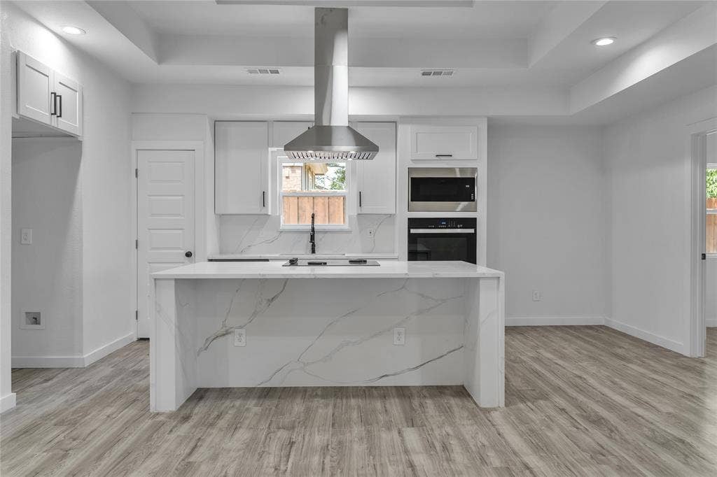 3901 Glengate Drive, Arlington, TX 76016 3901 Glengate Drive, Arlington, TX 76016
