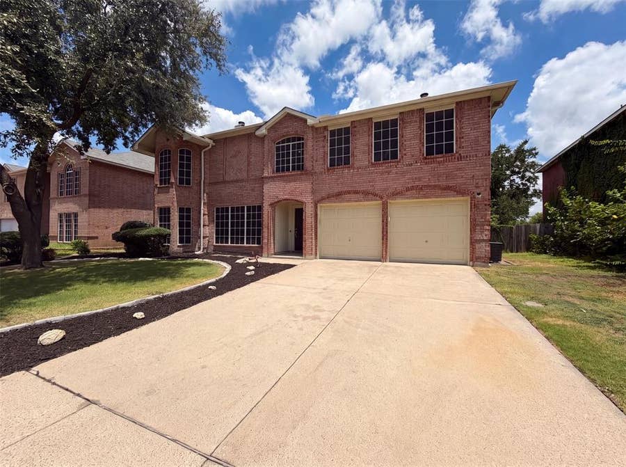 Property photo for 6878 Genevieve Drive, Fort Worth, TX