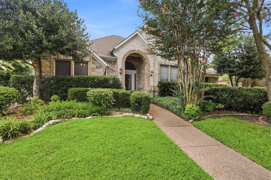 Property photo for 3405 Westshore Drive, Rowlett, TX