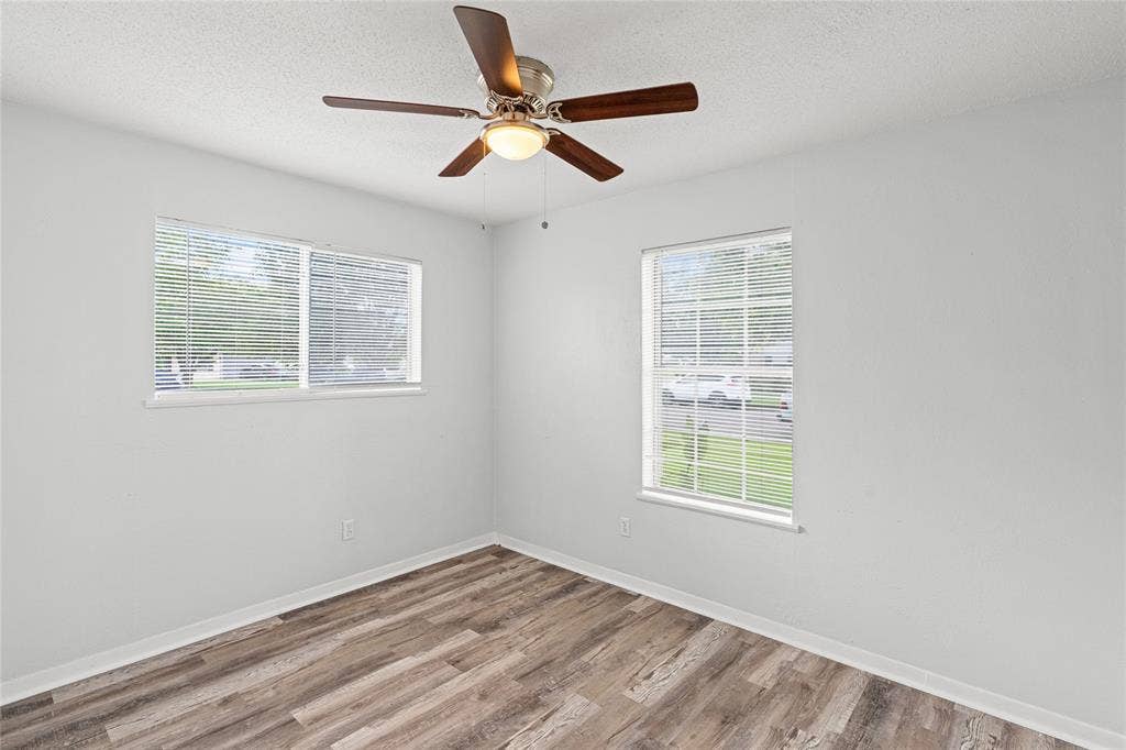 3407 Highmeadow Lane, Greenville, TX 75402 Empty room