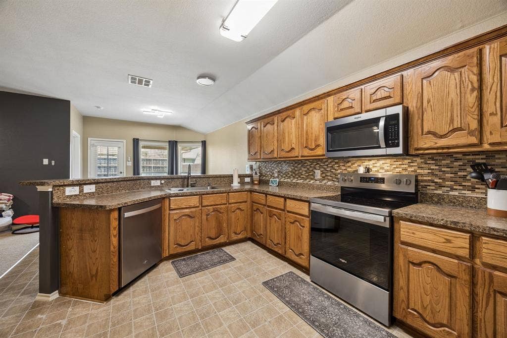 3216 Overstreet Lane, Royse City, TX 75189 3216 Overstreet Lane, Royse City, TX 75189