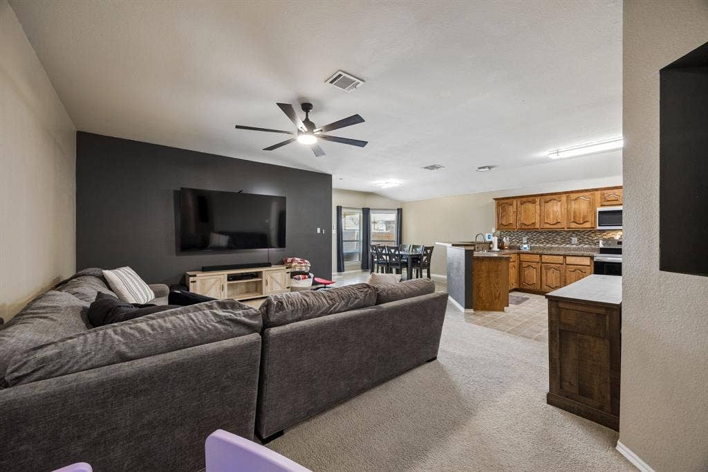 3216 Overstreet Lane, Royse City, TX 75189 3216 Overstreet Lane, Royse City, TX 75189