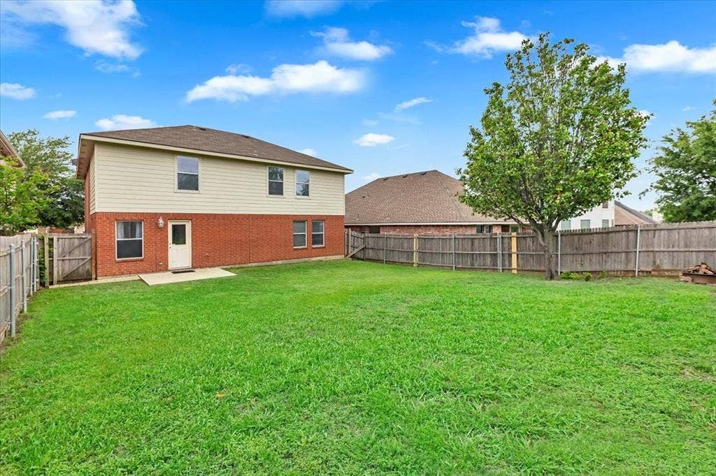 1110 Caroline Drive, Princeton, TX 75407 1110 Caroline Drive, Princeton, TX 75407