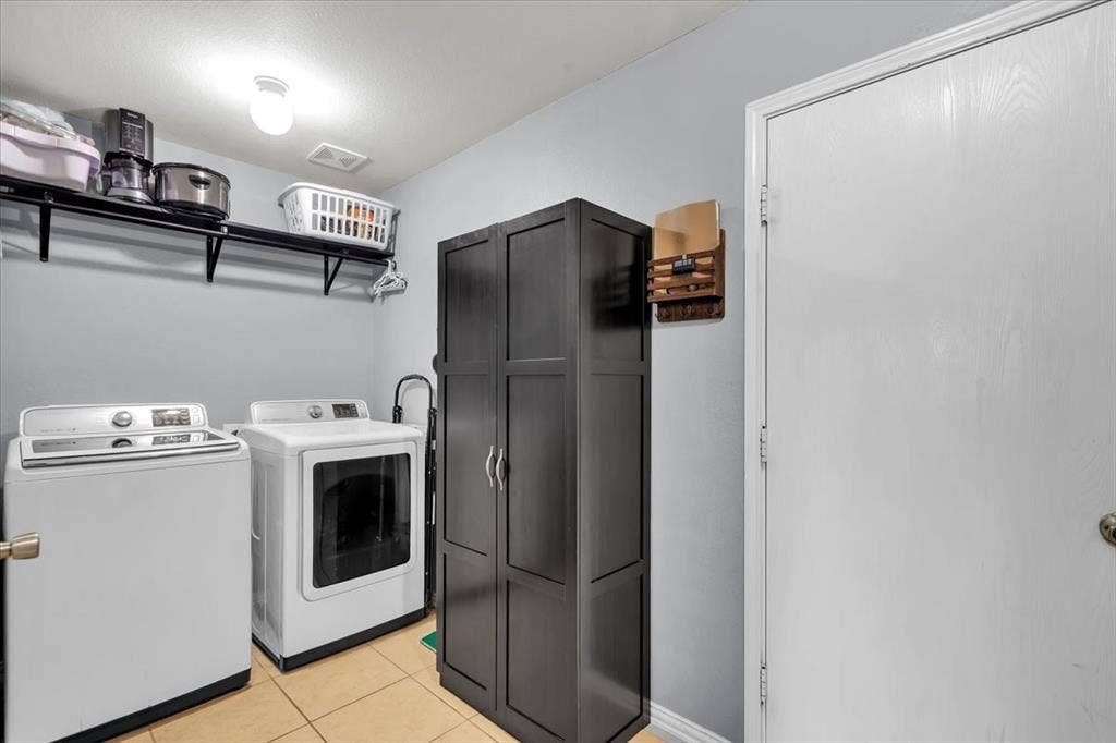 1110 Caroline Drive, Princeton, TX 75407 1110 Caroline Drive, Princeton, TX 75407