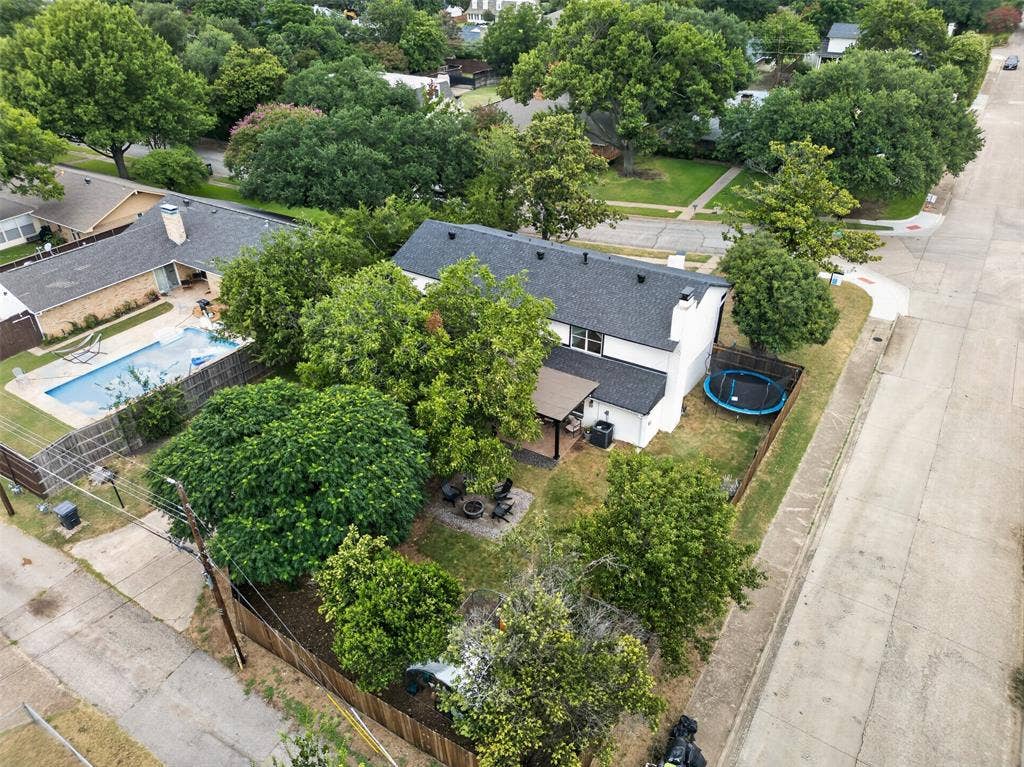 4064 High Summit Drive, Dallas, TX 75244 Wonderful corner location. Lots of trees.