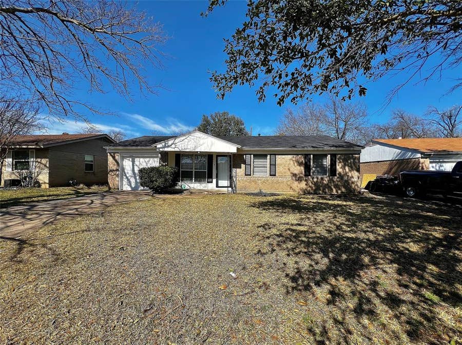 Property photo for 714 Cranbrook Lane, Grand Prairie, TX