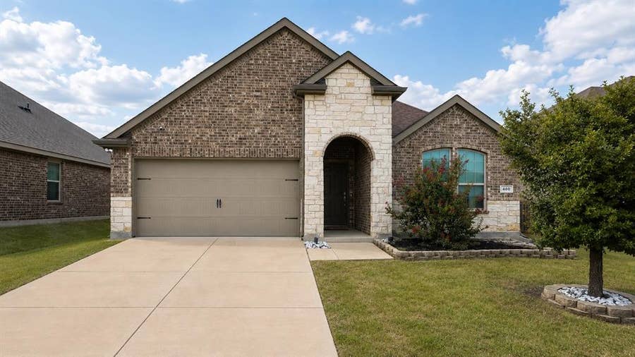 Property photo for 800 Goldenrod Lane, Princeton, TX
