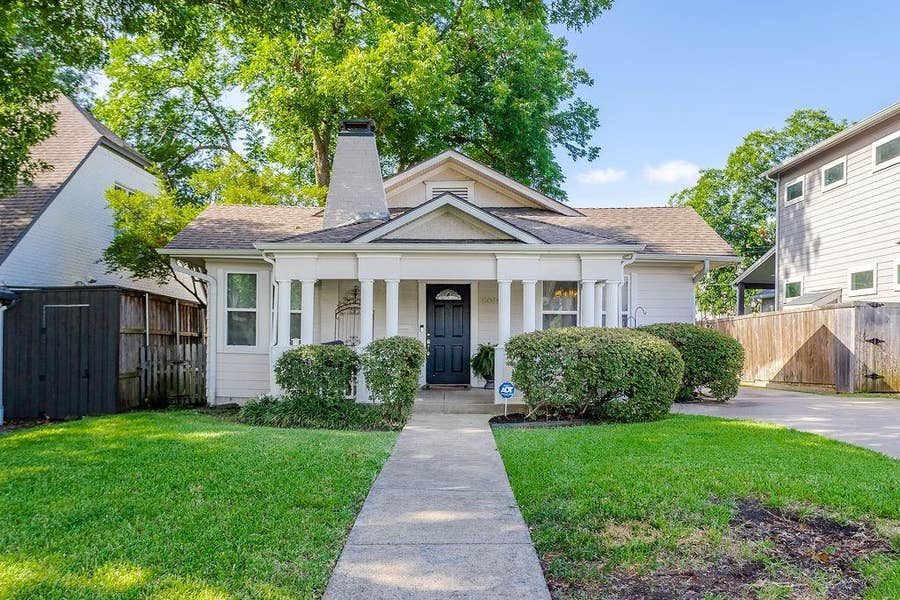 Property photo for 6018 Prospect Avenue, Dallas, TX