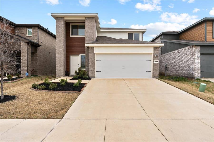 Property photo for 1041 Old Oaks Drive, Forney, TX