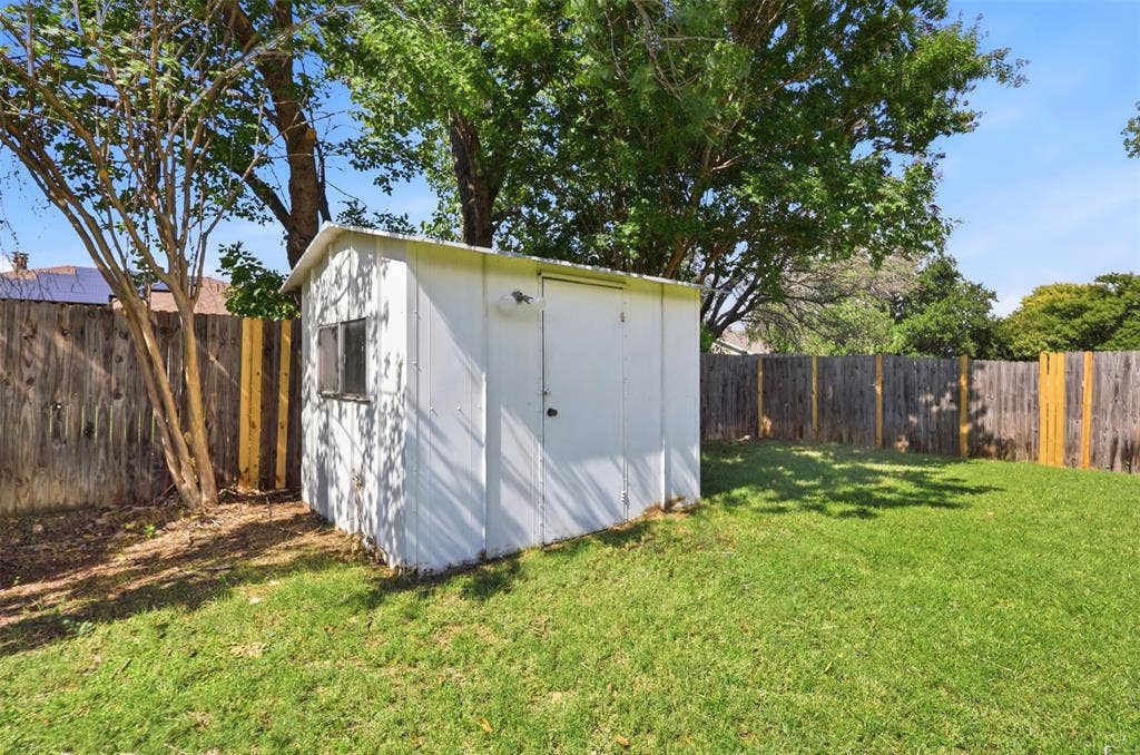 6461 Westridge Drive, Watauga, TX 76148 6461 Westridge Drive, Watauga, TX 76148