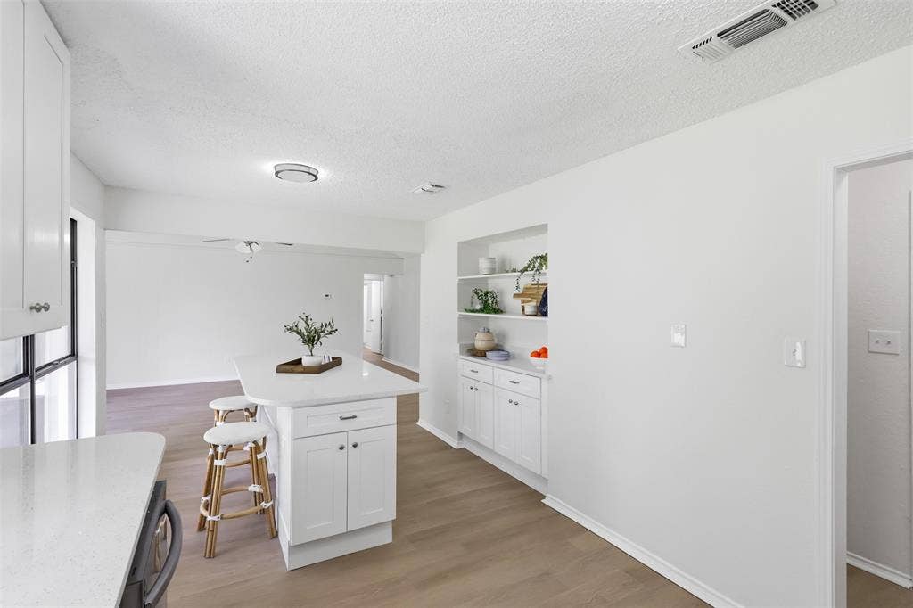 6461 Westridge Drive, Watauga, TX 76148 6461 Westridge Drive, Watauga, TX 76148