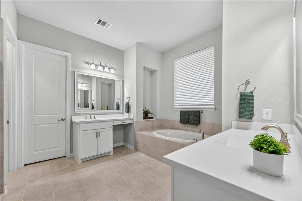 713 Rous Falls Drive, McKinney, TX 75071