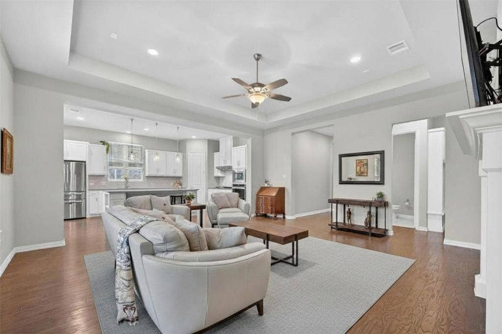 713 Rous Falls Drive, McKinney, TX 75071