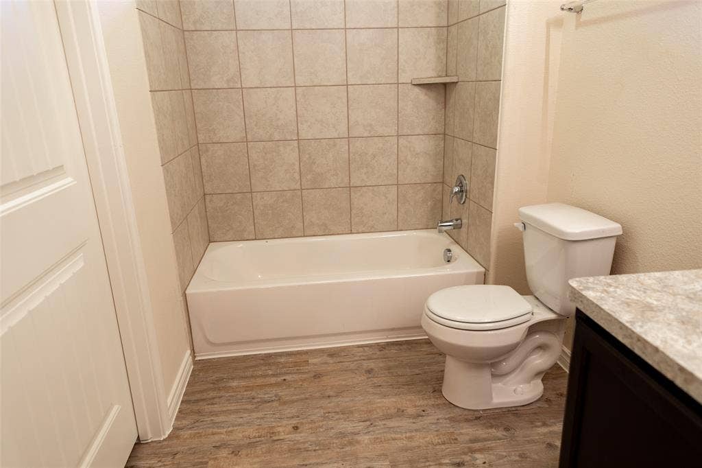 1607 Dove Circle, Ennis, TX 75119 1607 Dove Circle, Ennis, TX 75119