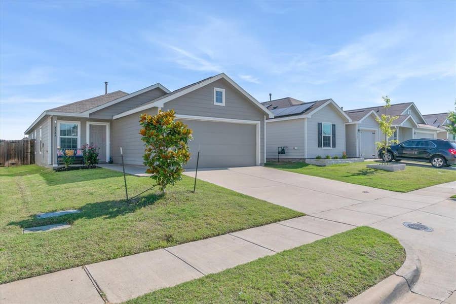 Property photo for 4144 Wintergreen Dr, Forney, TX